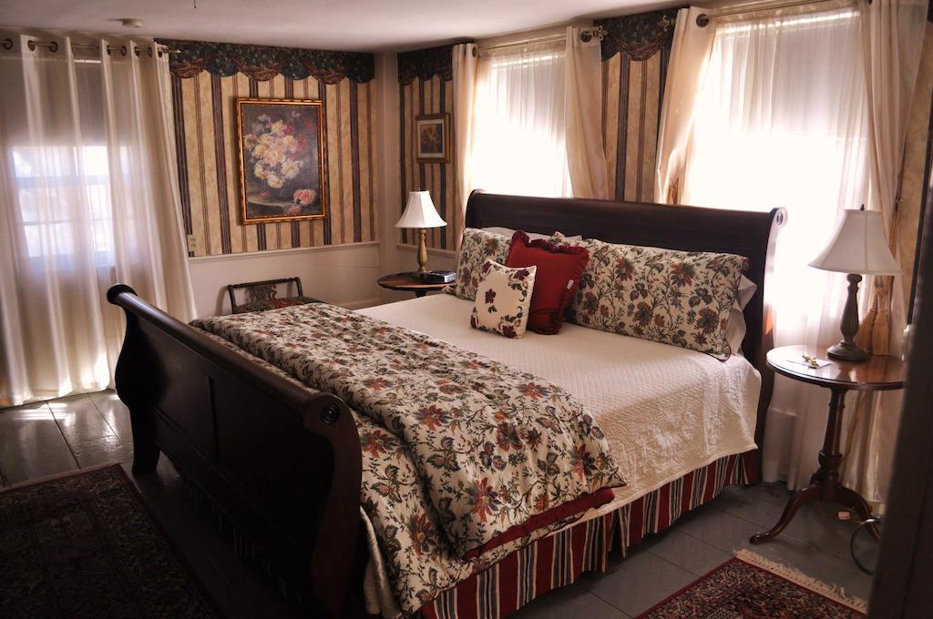 Colby Hill Inn Henniker Quarto foto